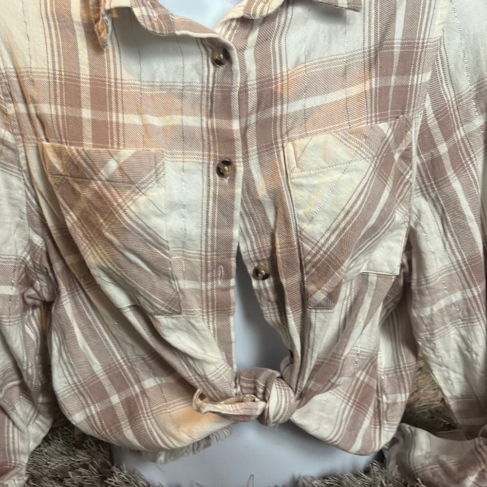 Purplish off white button down sparkly.  Very cute